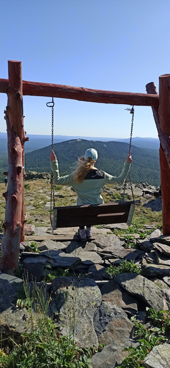«Я ушла за мужем в горы, а нашла себя» — один турпоход круто изменил жизнь матери двоих детей «Я ушла за мужем в горы, а нашла себя» — один турпоход круто изменил жизнь матери двоих детей