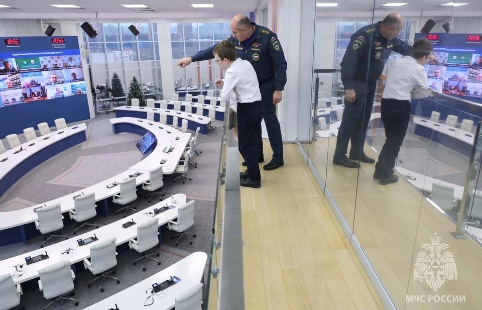 В МЧС исполнили новогоднее желание десятилетнего Иосифа из Миасса