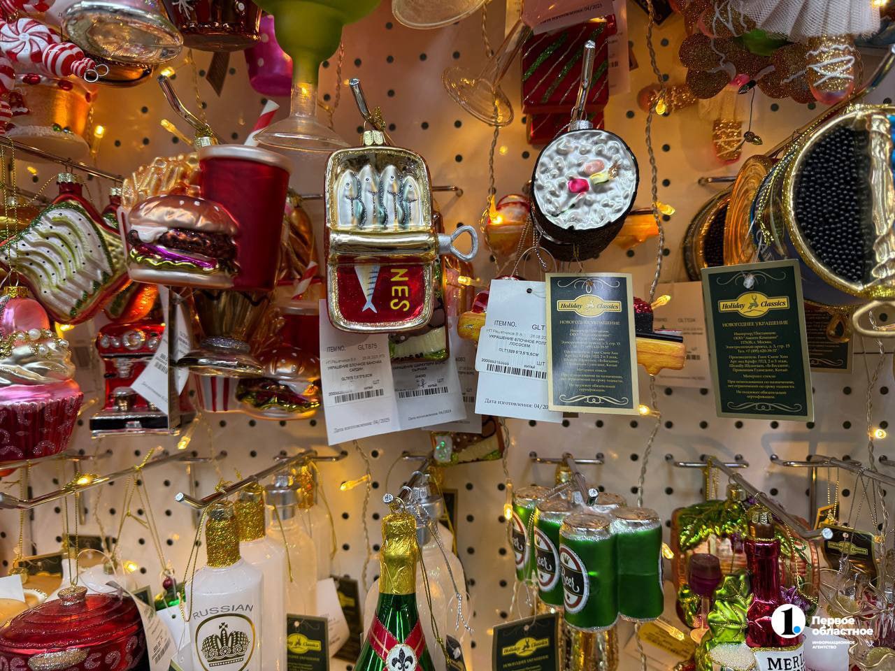 Не шарики, а сокровища: в каких елочных игрушках хранится история и цена новогоднего праздника? Не шарики, а сокровища: в каких елочных игрушках хранится история и цена новогоднего праздника?