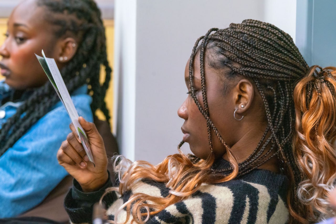 Иностранные студенты познакомились с уникальным фильмом о южноуральских пещерах Иностранные студенты познакомились с уникальным фильмом о южноуральских пещерах