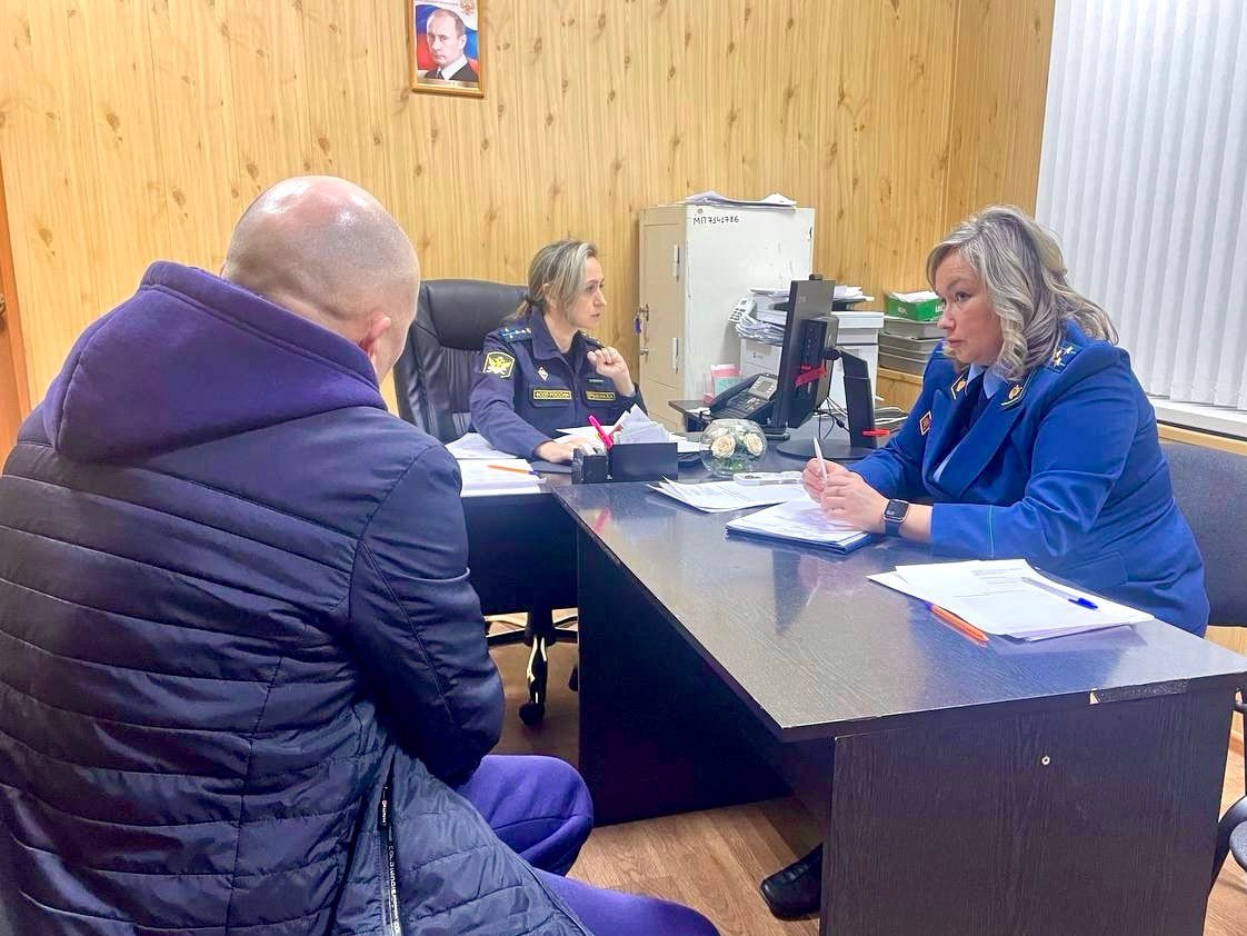 Прокурор Ленинского района г. Челябинска провела личный прием граждан совместно с начальником районного отдела судебных приставов Прокурор Ленинского района г. Челябинска провела личный прием граждан совместно с начальником районного отдела судебных приставов