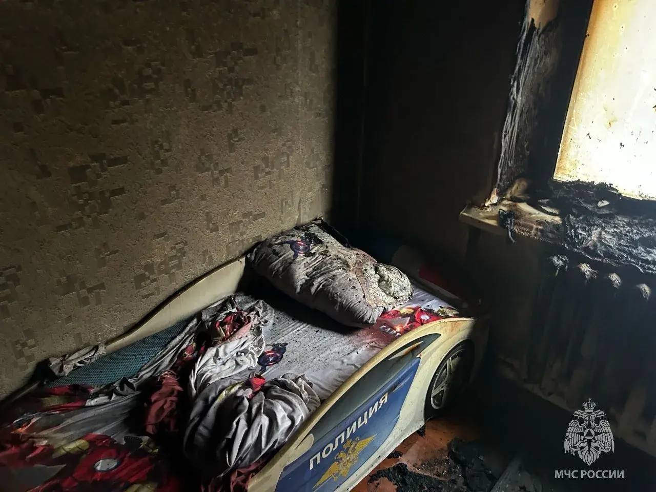 Двухлетняя девочка пострадала во время пожара под Челябинском Двухлетняя девочка пострадала во время пожара под Челябинском