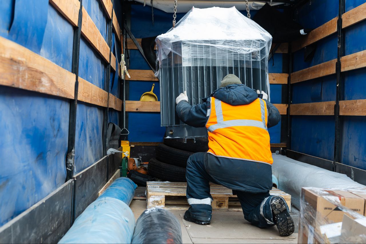 Военно-техническая помощь отправилась в зону СВО Военно-техническая помощь отправилась в зону СВО