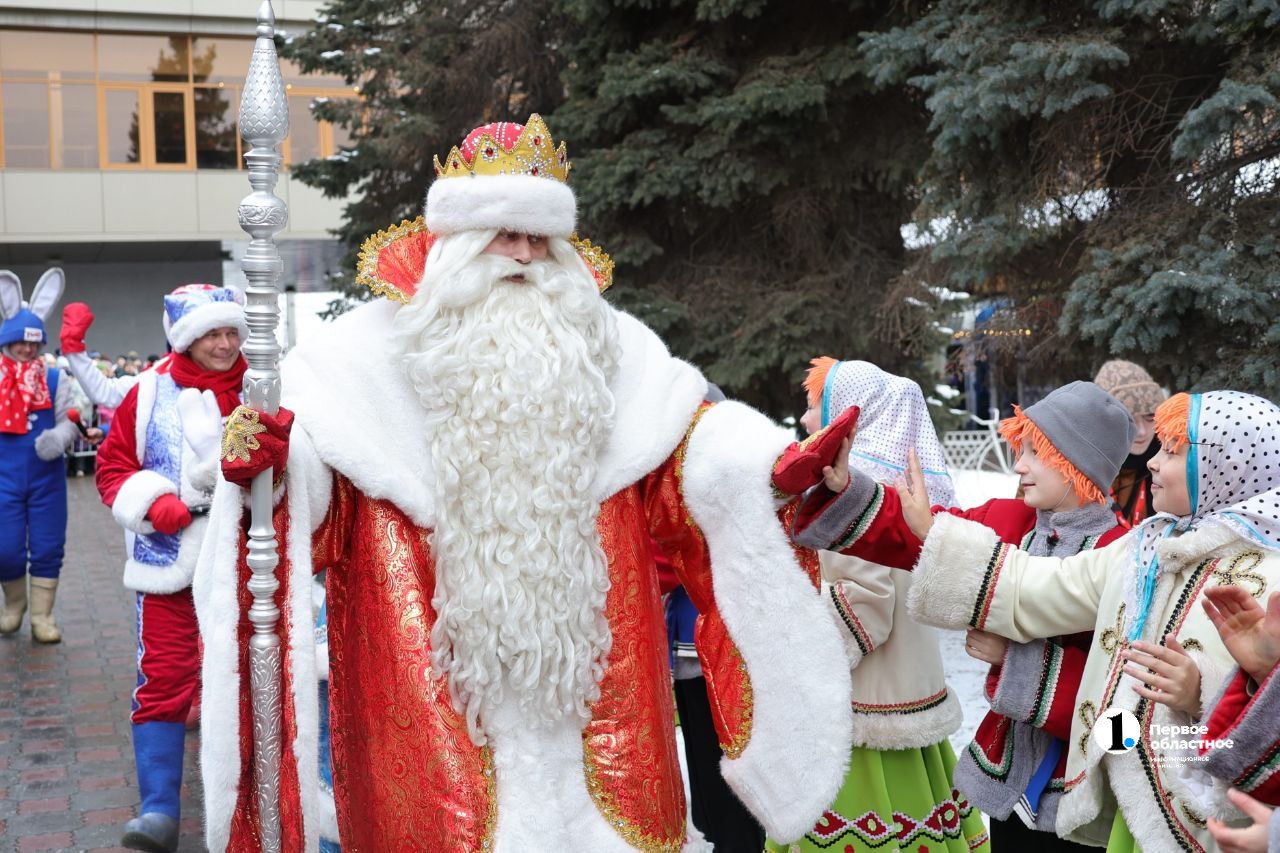 Поезд Деда Мороза приехал в Челябинск Поезд Деда Мороза приехал в Челябинск