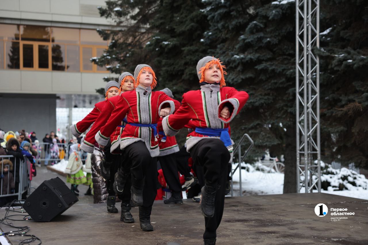 Поезд Деда Мороза приехал в Челябинск Поезд Деда Мороза приехал в Челябинск
