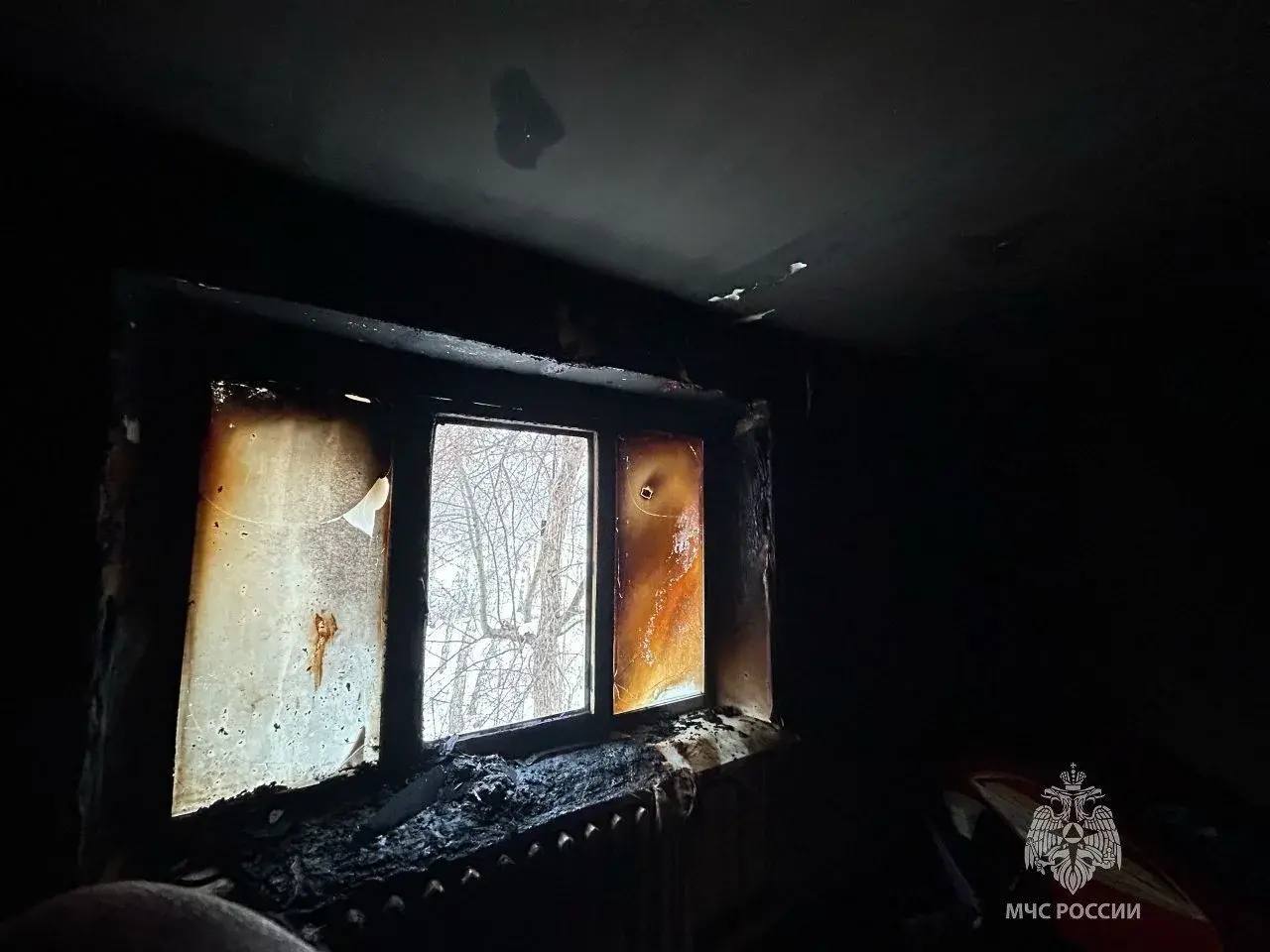 Двухлетняя девочка пострадала во время пожара под Челябинском Двухлетняя девочка пострадала во время пожара под Челябинском