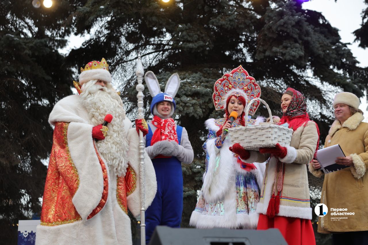 Поезд Деда Мороза приехал в Челябинск Поезд Деда Мороза приехал в Челябинск