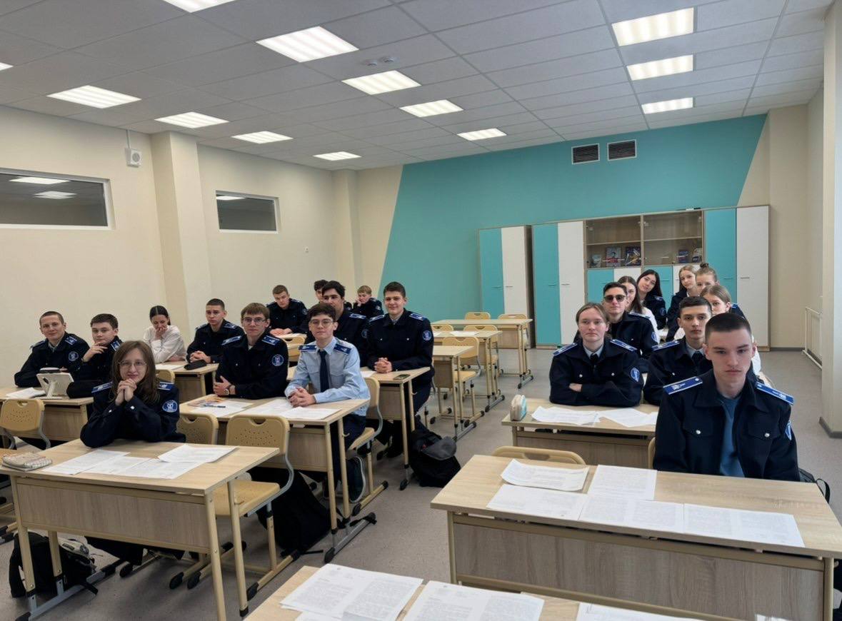 В кадетском прокурорском классе проведено практическое занятие на тему «Виды актов прокурорского реагирования» В кадетском прокурорском классе проведено практическое занятие на тему «Виды актов прокурорского реагирования»