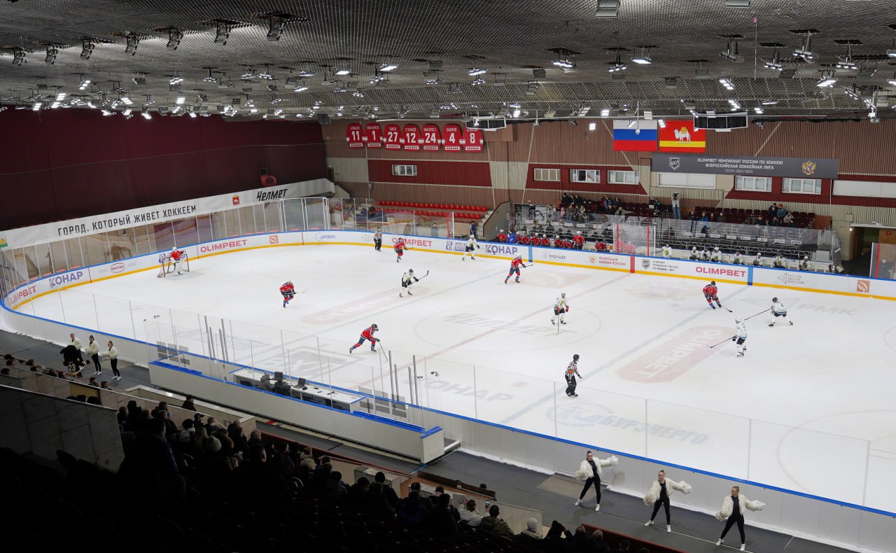 На льду «Юности» стартовал региональный этап Офицерской хоккейной лиги На льду «Юности» стартовал региональный этап Офицерской хоккейной лиги