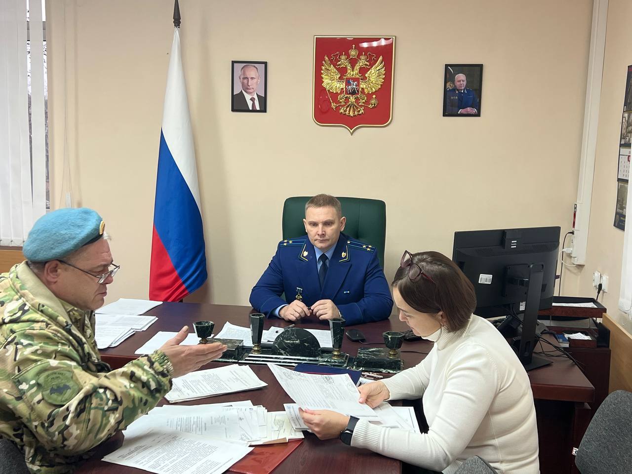 Прокурор Коркино провел прием участников специальной военной операции и членов их семей Прокурор Коркино провел прием участников специальной военной операции и членов их семей