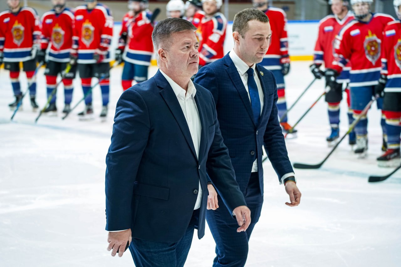 В Челябинске дан старт Офицерской хоккейной лиге В Челябинске дан старт Офицерской хоккейной лиге