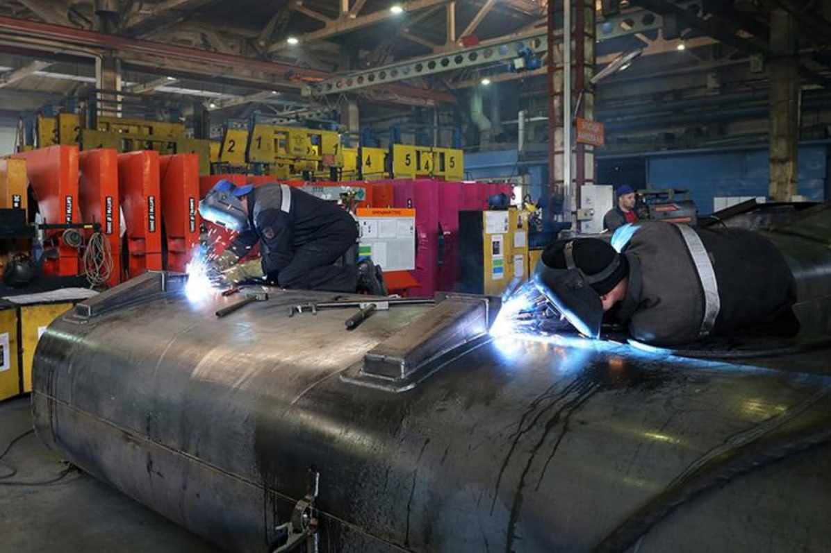 В Миассе производитель спецтехники наладит выпуск автоцистерн В Миассе производитель спецтехники наладит выпуск автоцистерн