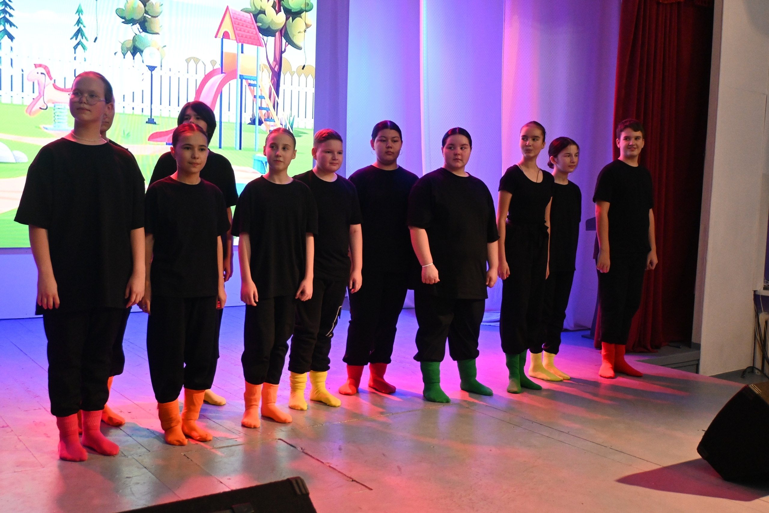 На базе Магнитогорского педагогического колледжа продолжаются занятия в рамках проекта «Социальный театр для НЕтрудных детей», который направлен на развитие творческого потенциала и социализацию подростков через театральное... На базе Магнитогорского педагогического колледжа продолжаются занятия в рамках проекта «Социальный театр для НЕтрудных детей», который направлен на развитие творческого потенциала и социализацию подростков через театральное...