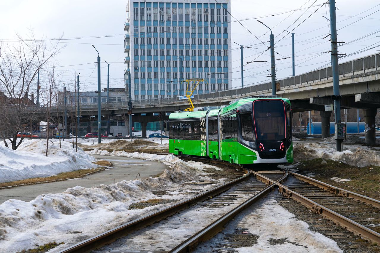 Первые вагоны метротрама прошли тестовый заезд в Челябинске