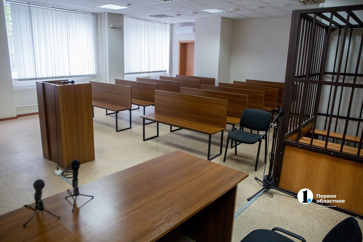 Морозный и солнечный день подарил челябинцам красивое явление — гало Морозный и солнечный день подарил челябинцам красивое явление — гало