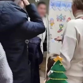 «Мне обидно ***** за ребенка *****. Я верил в Деда Мороза в детстве, верил. И мой ребенок верил»