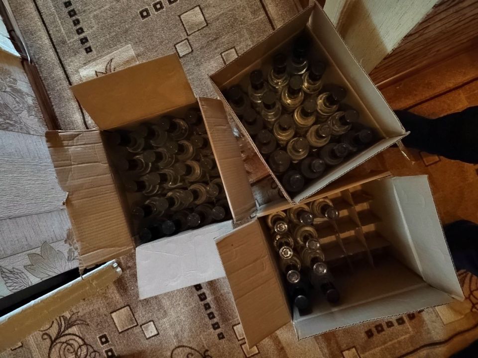 В Чебаркуле полицейские изъяли партию контрафактного алкоголя