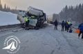 На трассе М-5 в Челябинской области столкнулись три грузовика