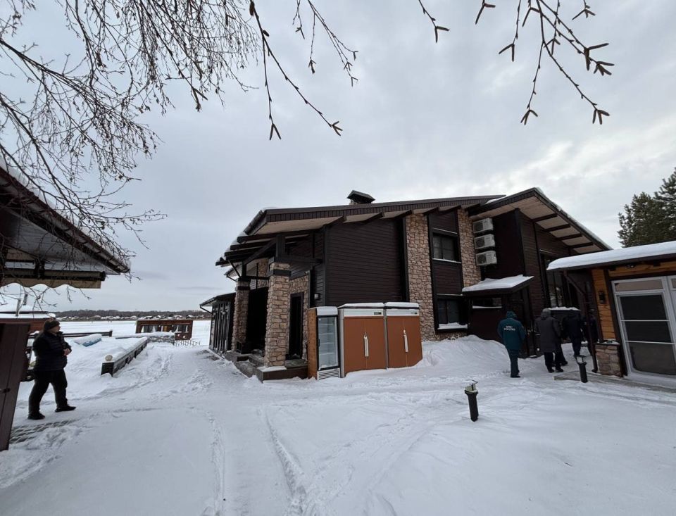 Прокуратура требует снести виллы, бани и мангалы на озере Малый Кременкуль