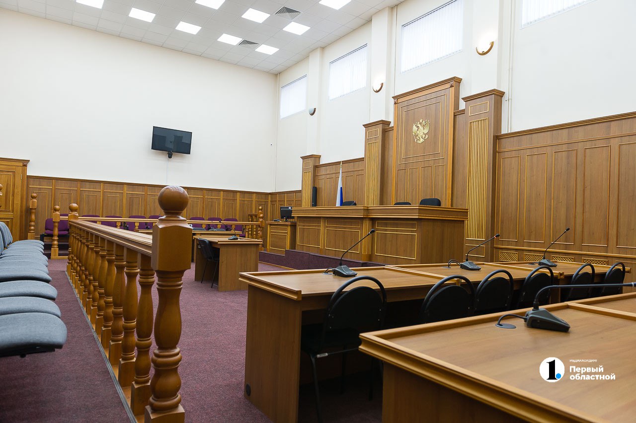 В Варненском округе экс-сотрудницу банка осудили за хищение у клиентов 15 млн рублей