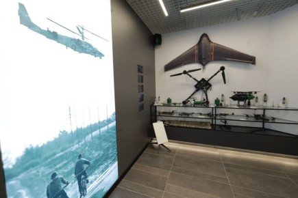 ����� 1200 ������� �������� ����� ��� � ���������� �� ��� ������