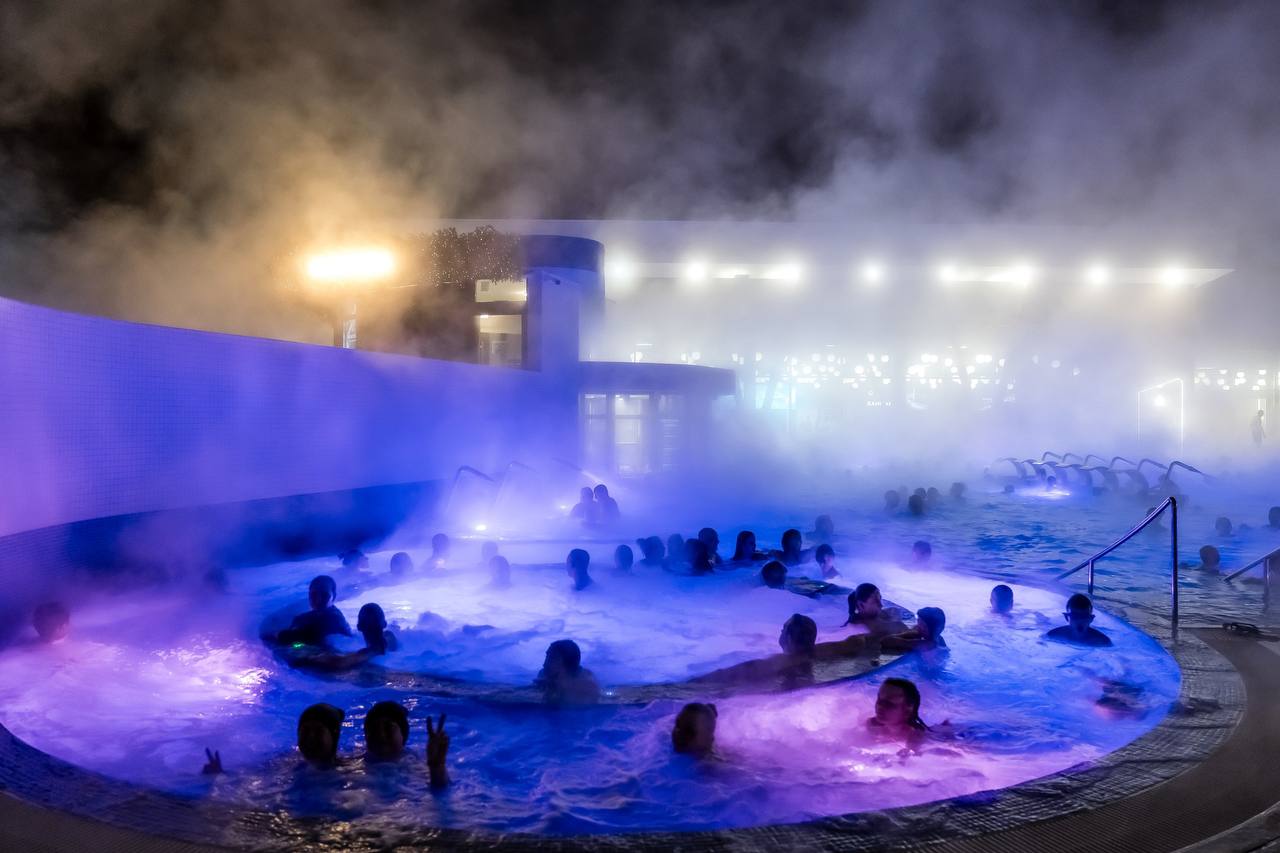 Губернатор Алексей Текслер осмотрел новый термальный комплекс курорта «Притяжение» в Магнитогорске Губернатор Алексей Текслер осмотрел новый термальный комплекс курорта «Притяжение» в Магнитогорске