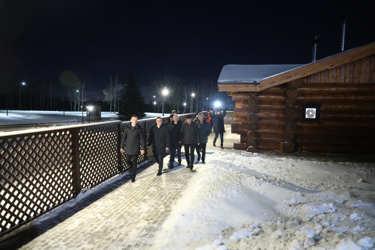 Губернатор Алексей Текслер осмотрел новый термальный комплекс курорта «Притяжение» в Магнитогорске Губернатор Алексей Текслер осмотрел новый термальный комплекс курорта «Притяжение» в Магнитогорске