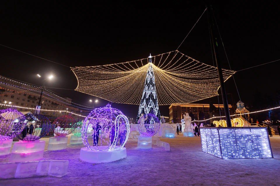 Время горок пришло: в Челябинске открывается ледовый городок