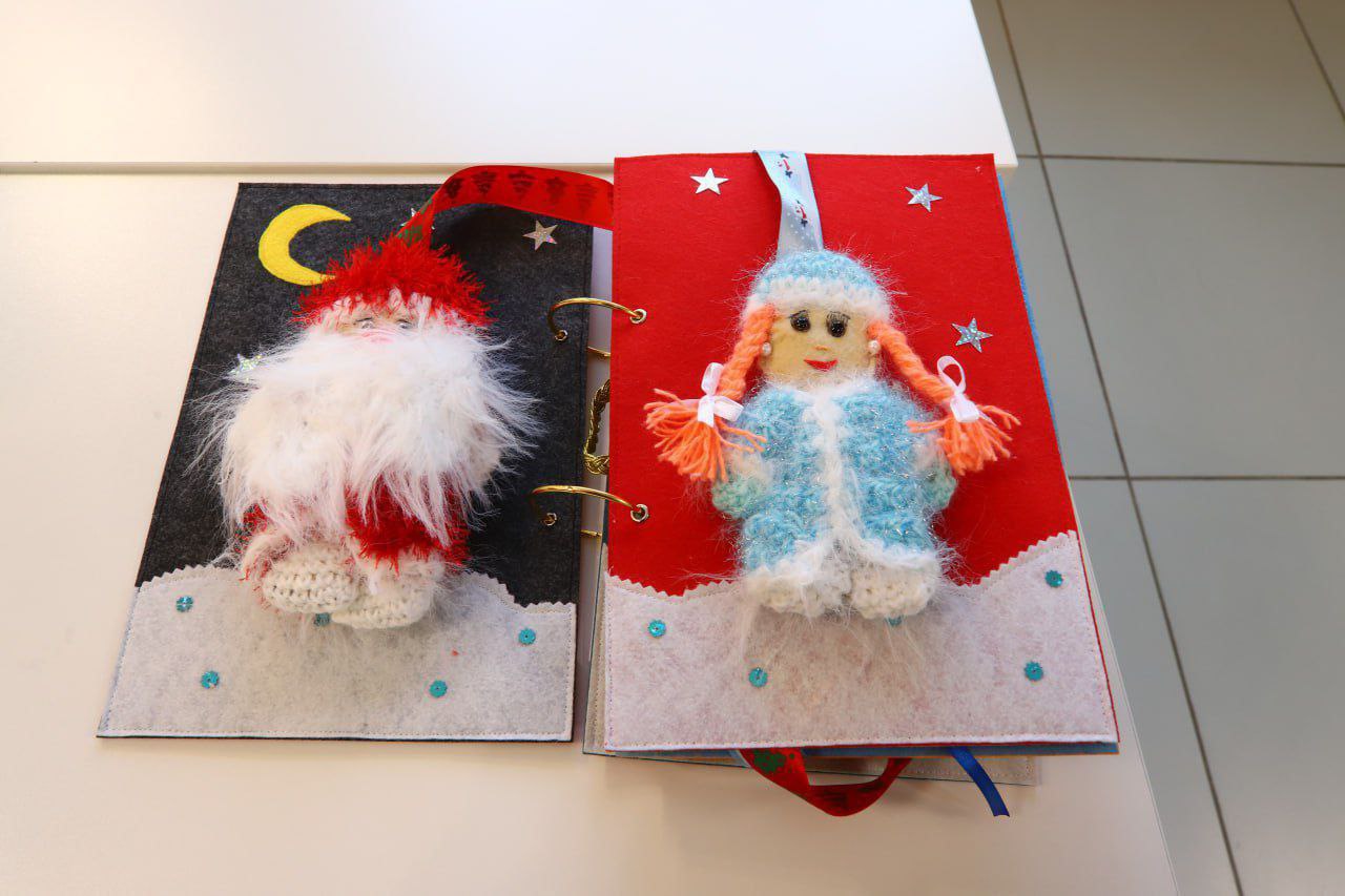 Жители Кусы создали уникальные тактильные книги для особенных детей