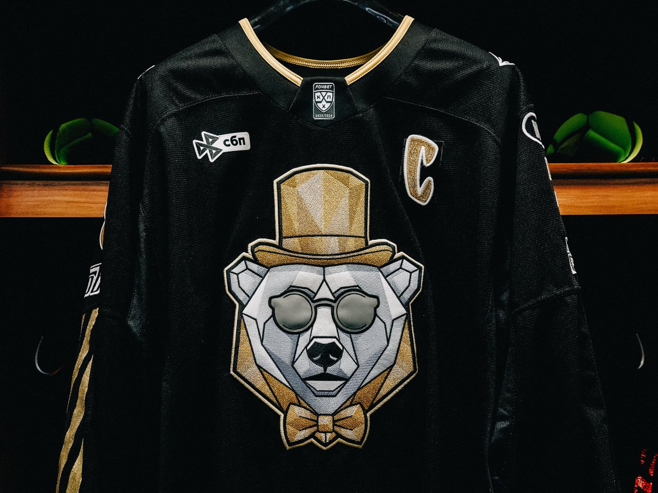 Хоккейный клуб «Трактор» сегодня в чемпионате КХЛ принимает минское «Динамо»