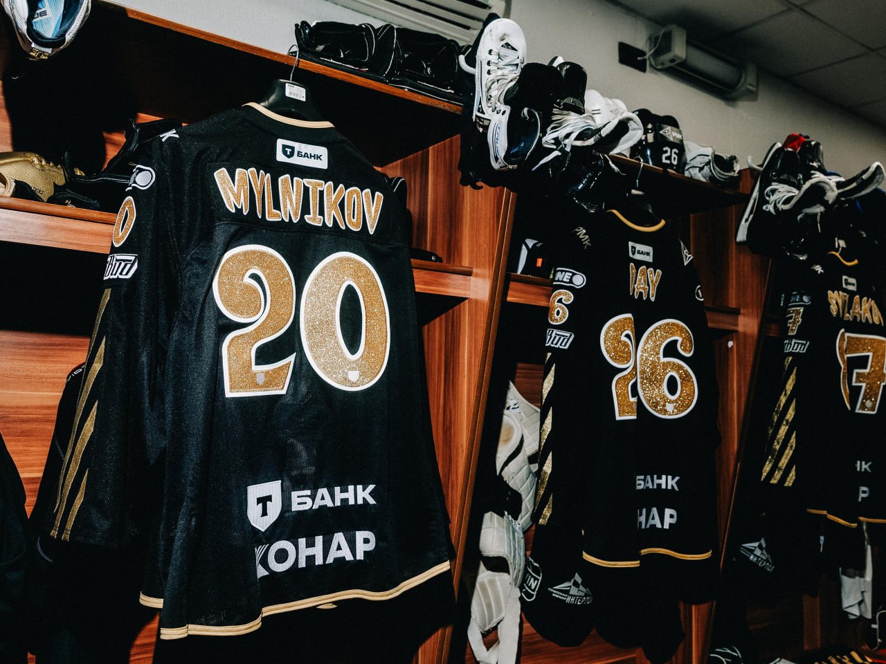 Хоккейный клуб «Трактор» сегодня в чемпионате КХЛ принимает минское «Динамо» Хоккейный клуб «Трактор» сегодня в чемпионате КХЛ принимает минское «Динамо»