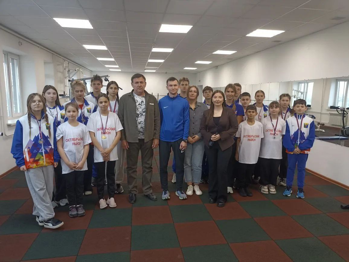 Юные спортсмены Октябрьского района получат новую форму по поручению губернатора