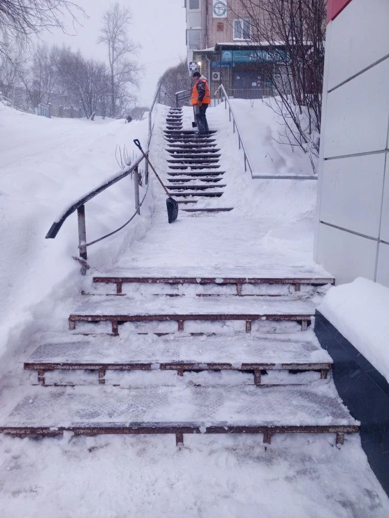 От снега сегодня очищают всю область От снега сегодня очищают всю область