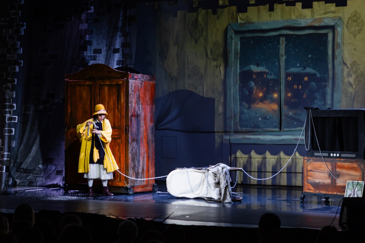 Алиса, Дед Мороз и 1200 счастливых детей! В Челябинске прошли рождественские елки Алиса, Дед Мороз и 1200 счастливых детей! В Челябинске прошли рождественские елки