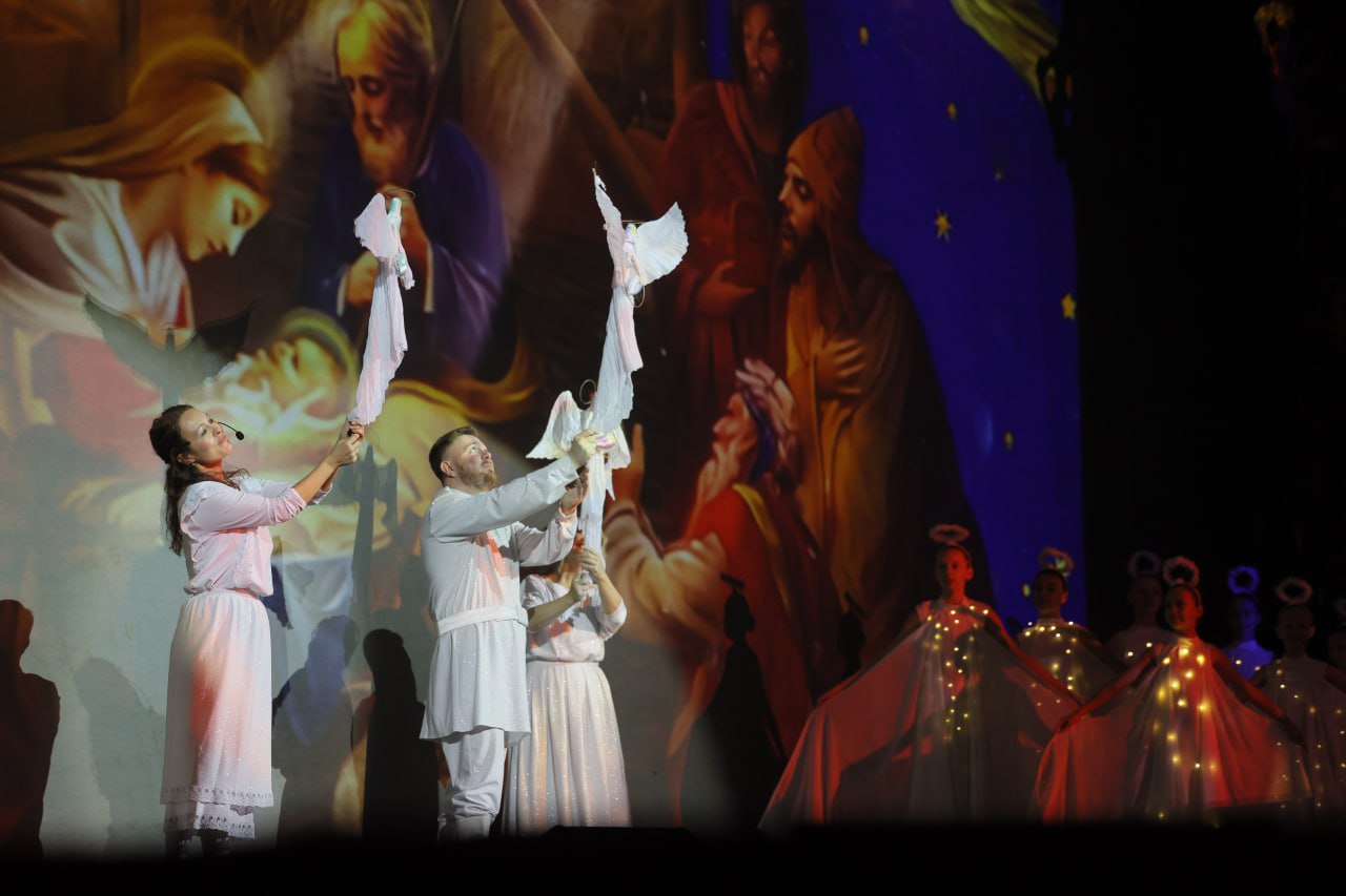 Рождественские елки губернатора начались в Челябинской области Рождественские елки губернатора начались в Челябинской области