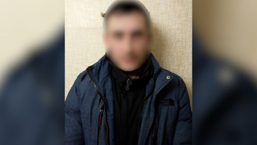 В Копейске участковые задержали находившегося в розыске мужчину, повредившего автомобили из пневматического пистолета