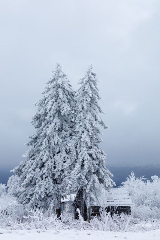 Застывшее мгновение. Иркускан Завораживающие кадры от Михаила Кругова Подписывайтесь на канал Правительства Челябинской области в MAX