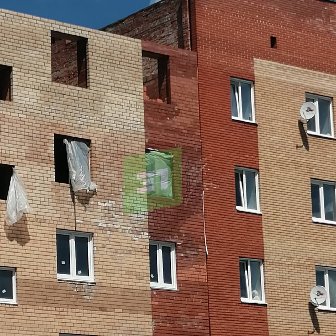 «Дом начинает гнить, мы живем с детьми»