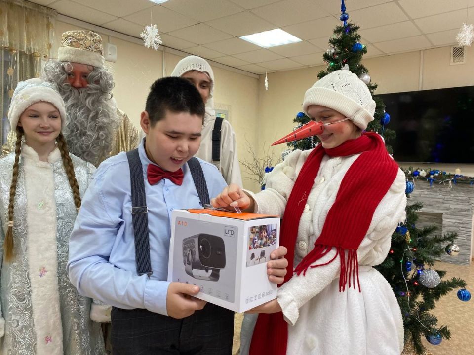 Мария Львова-Белова: Новый год – с добрых дел. В четвёртый раз приняла участие в благотворительной акции «Снеговики-добряки» – стала «снеговиком» для двух ребят из Челябинской области