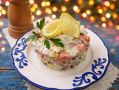 Салат «Куртизанка»: яркое сочетание мяса и фруктов для новогоднего стола