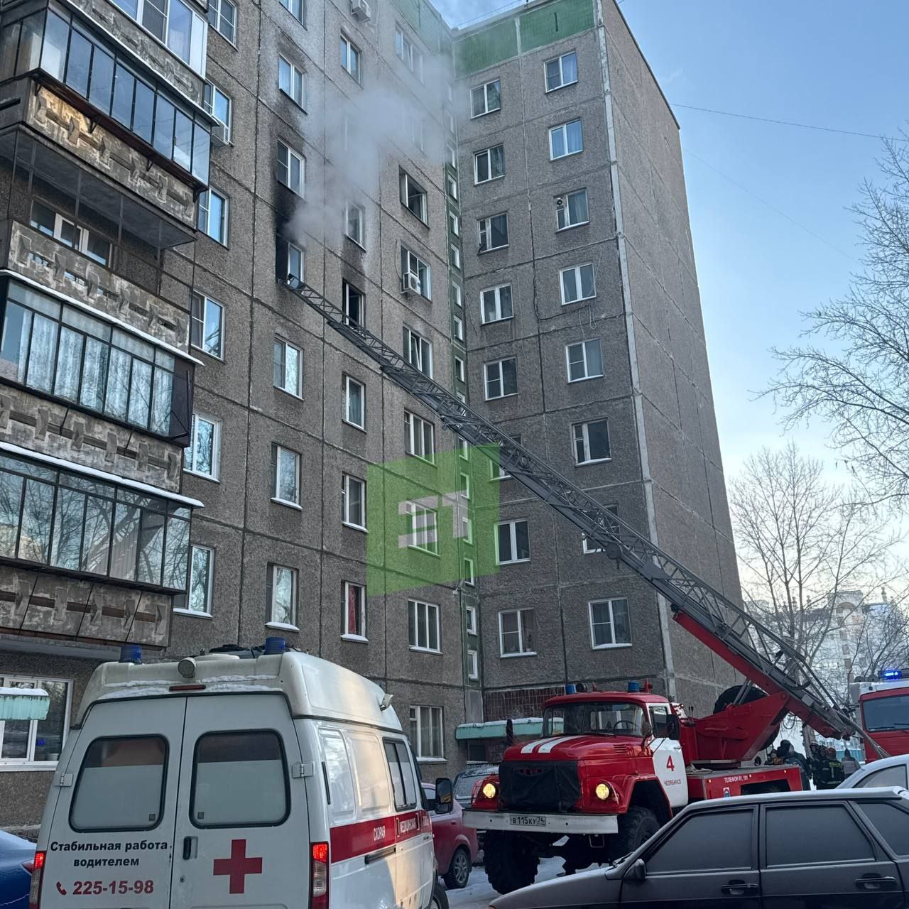 В Челябинске в многоэтажке на Сталеваров на пожаре погиб человек В Челябинске в многоэтажке на Сталеваров на пожаре погиб человек