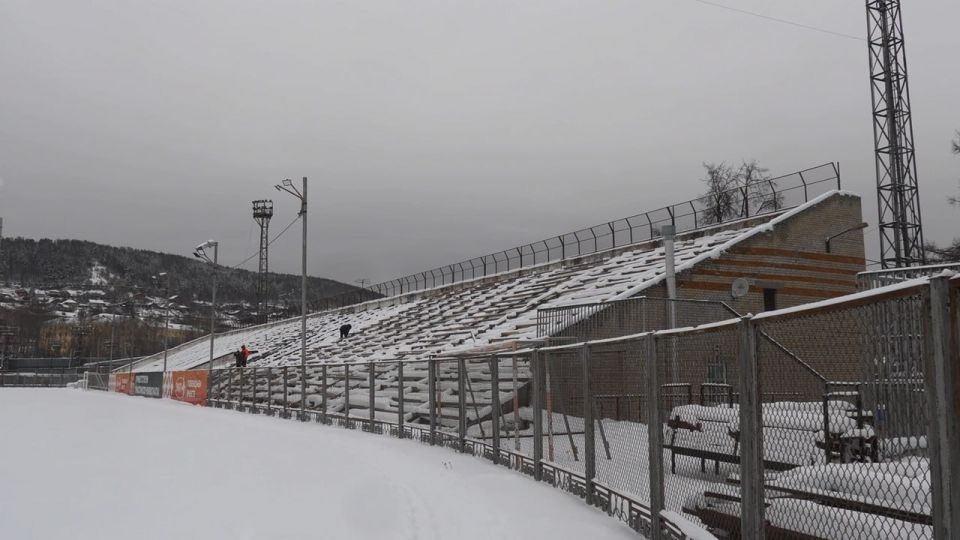 В Златоусте пытаются вернуть городу трибуну стадиона, где разместилась гостиница