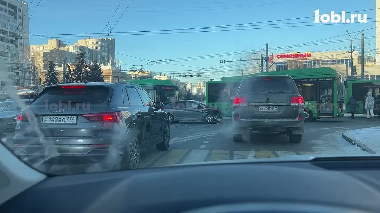 В центре Челябинска ДТП с легковушками
