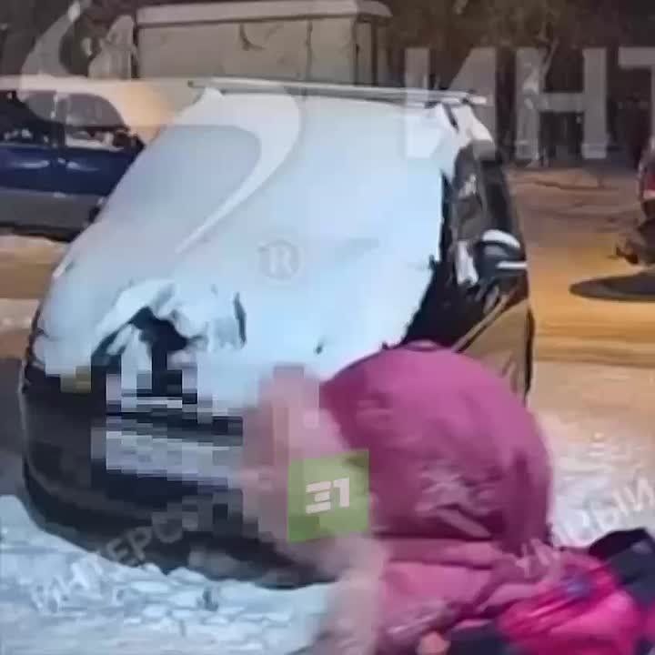 «Мама, у тебя кровь идёт. Помогите!» Ребенок плакала и звала на помощь