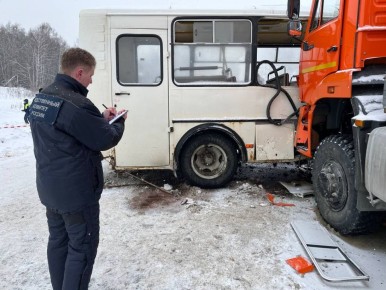 В Челябинской области следователем СК России возбуждено уголовное дело по сообщению о травмировании пассажиров рейсового автобуса в результате ДТП