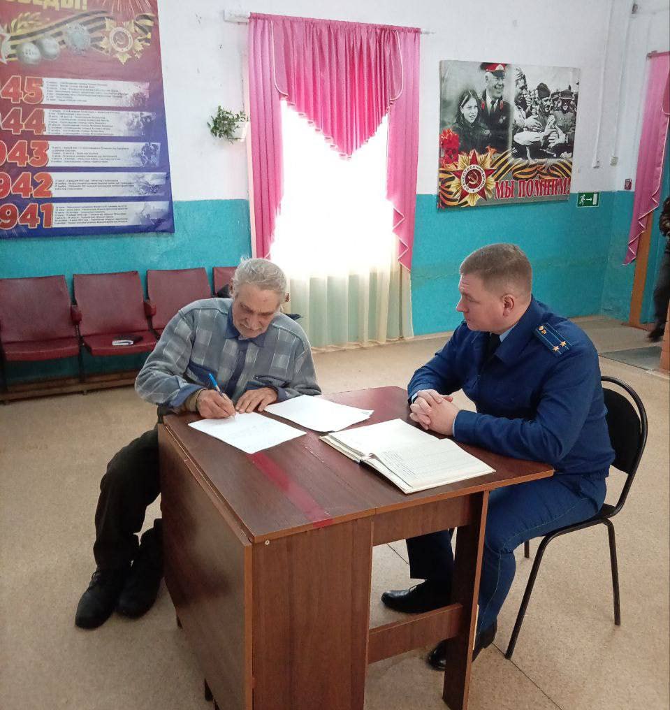 Ашинский городской прокурор провел выездной прием граждан в поселке Сухая Атя Ашинский городской прокурор провел выездной прием граждан в поселке Сухая Атя