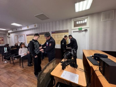 «Студенческий десант» высадился в отделе полиции Кунашакского района