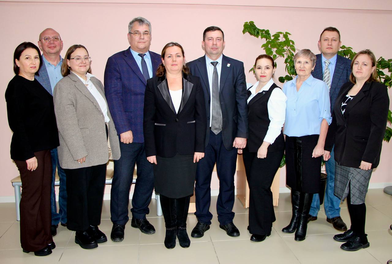 ТИК ВАРНЕНСКОГО ОКРУГА. 31 декабря 2025 года прошло первое организационное заседание обновлённой территориальной избирательной комиссии Варненского округа, сформированной постановлением регионального избиркома № 137/1624-7... ТИК ВАРНЕНСКОГО ОКРУГА. 31 декабря 2025 года прошло первое организационное заседание обновлённой территориальной избирательной комиссии Варненского округа, сформированной постановлением регионального избиркома № 137/1624-7...