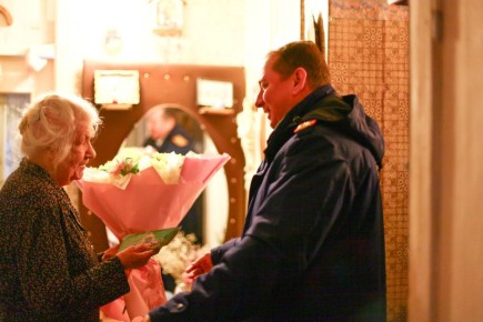 Заместитель руководителя регионального СКР в преддверии Дня снятия блокады Ленинграда навестил Кринскую Алевтину Павловну