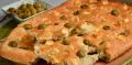 Фокачча с сыром и оливками